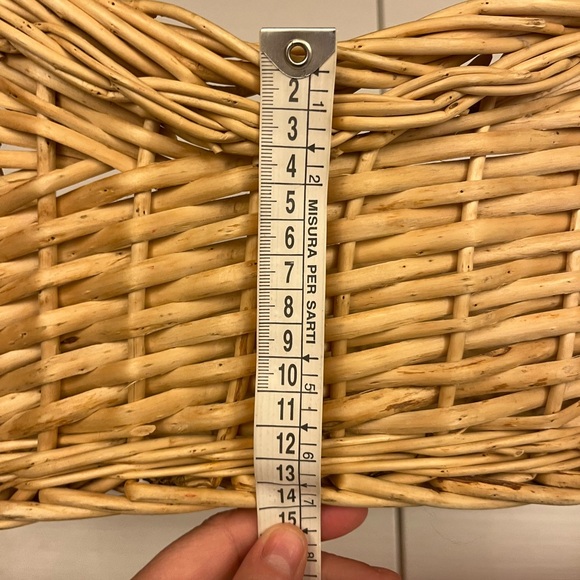 Dog or cat bed made from woven wood - Picture 5 of 9